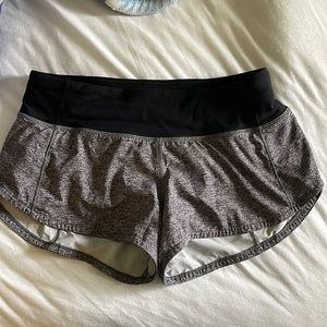 Lululemon Shorts 2.5’’